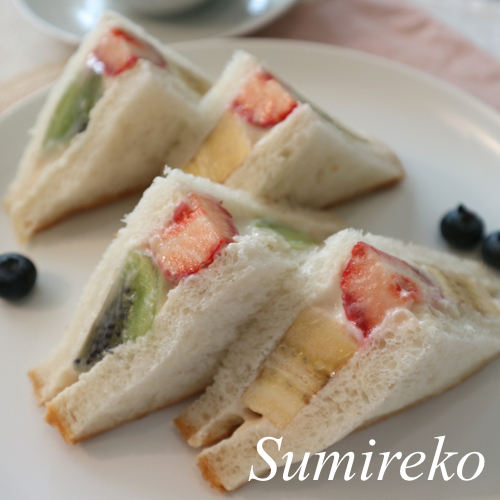 fruits sandwich.jpg
